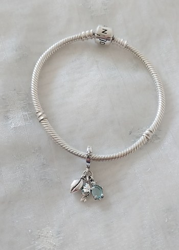 Pandora Pandora Balık Kaplumbağa ve Deniz Kabuğu Charm