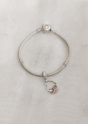 Pandora Vurgulu Kalpler Charm - Görsel 2