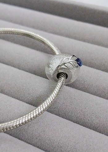 Karanlıkta Parlayan Beyaz Murano Charm - Görsel 3