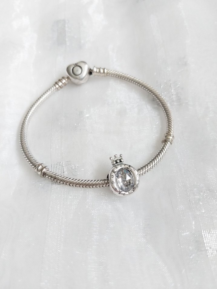 Pandora Şeffaf Taşlı O Taç Charm - Görsel 2