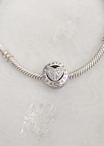 Pandora Signature Kalp Charm - Görsel 3