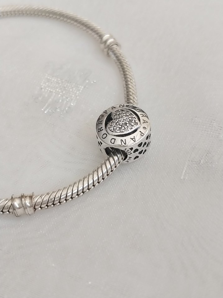 Pandora Signature Kalp Charm - Görsel 4