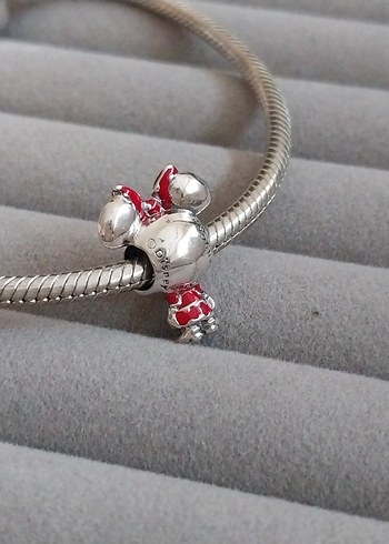 Pandora Disney Minnie Mouse Charm - Görsel 3