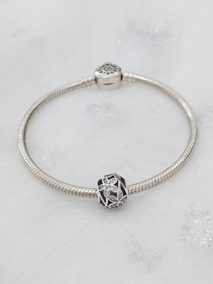 Pandora Herbaryum Çiçek Charm - Görsel 2