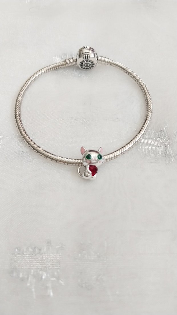Pandora Kırmızı Kalpli Kedi Charm - Görsel 2