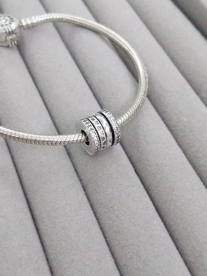 Pandora Şeffaf Taşlı Kalpli Charm - Görsel 3