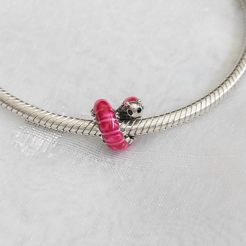 Pandora Sevimli Pembe Tırtıl Charm - Görsel 3