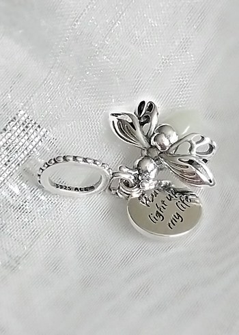 Pandora Karanlıkta Parlayan Ateşböceği Charm - Görsel 4