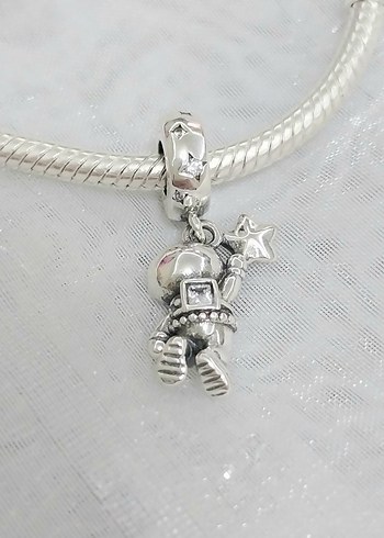 Pandora Uzaydaki Astronot Charm - Görsel 3