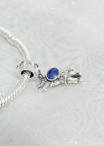 Pandora Uzaydaki Astronot Charm - Görsel 4