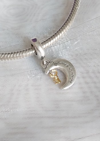 Pandora İki Renkli Anahtar ve Ay Sallantılı Charm - Görsel 4