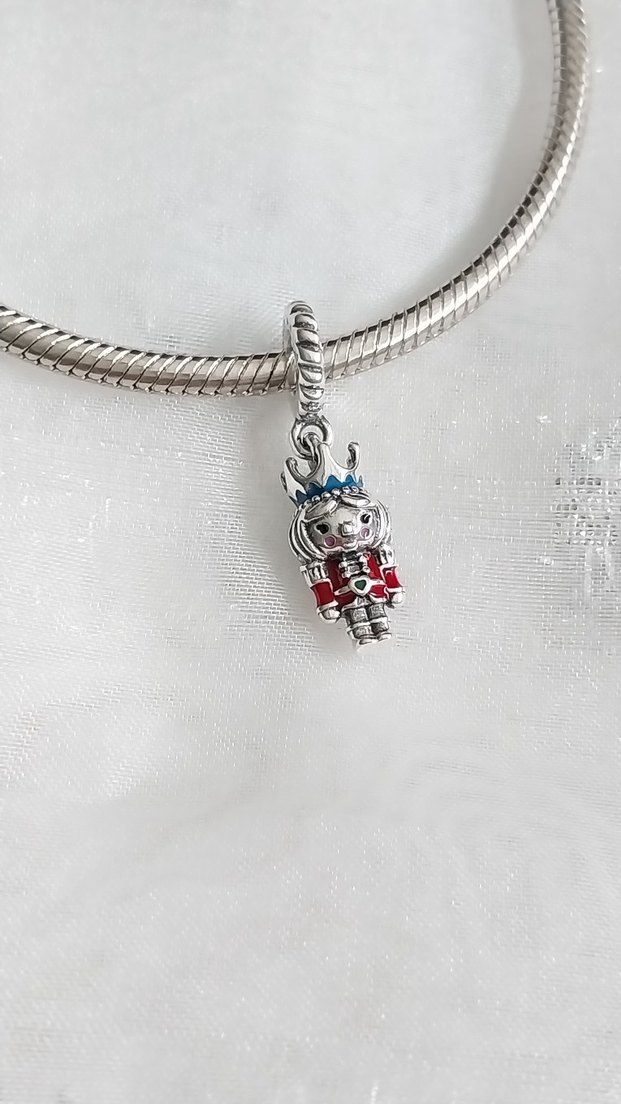 Pandora Fındıkkıran Sallantılı Charm - Görsel 3