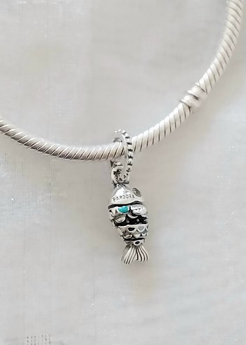 Pandora Mavi Pullu Balık Charm