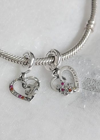 Pandora Puzzle Frends İkili Sallantılı Charm