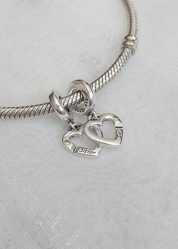 Pandora Ayrılabilir Sallantılı Kız Kardeş Charm