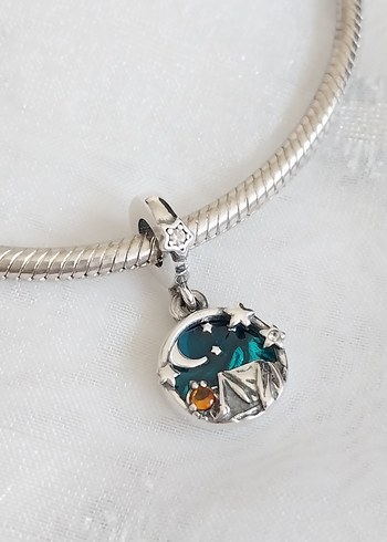 Pandora Kamp Charm
