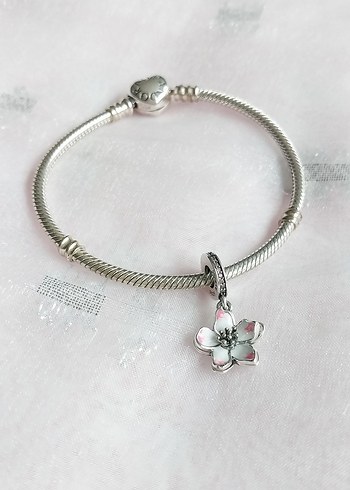 Pandora Pandora Kiraz Çiçeği Charm