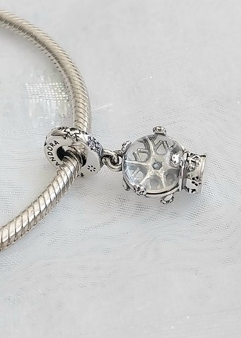Beden gri Renk Pandora Kar Küresi Charm