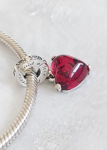 Beden Pandora Mickey&Minnie Kırmızı Kalp Charm