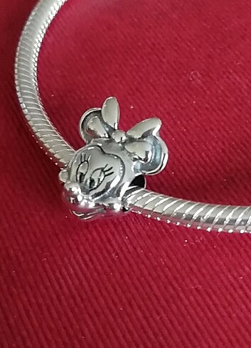 Disney Minnie Charm