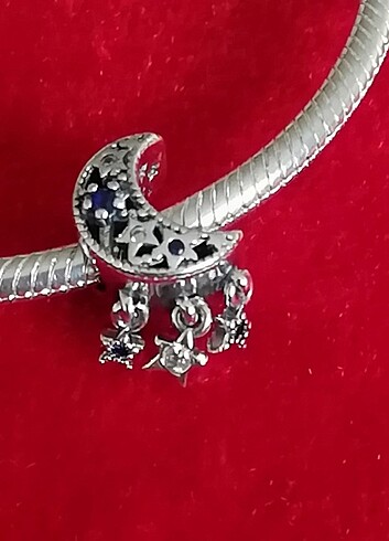 Yeni Ay ve Yıldız Charm 
