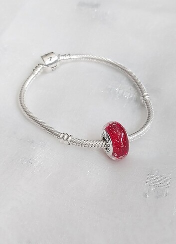 Pandora Disney Snow White Murano Charm 