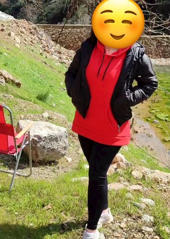 Fırfırlı V Yaka Bej Kadın Gömlek - Görsel 15