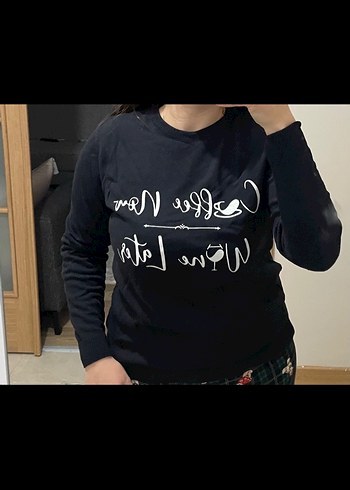 Fırfırlı V Yaka Bej Kadın Gömlek - Görsel 5