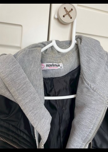 Gri Kapüşonlu Deri Ceket - Görsel 3