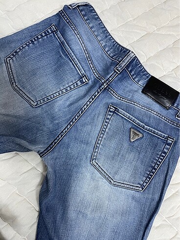 30 Beden mavi Renk Guess pantolon