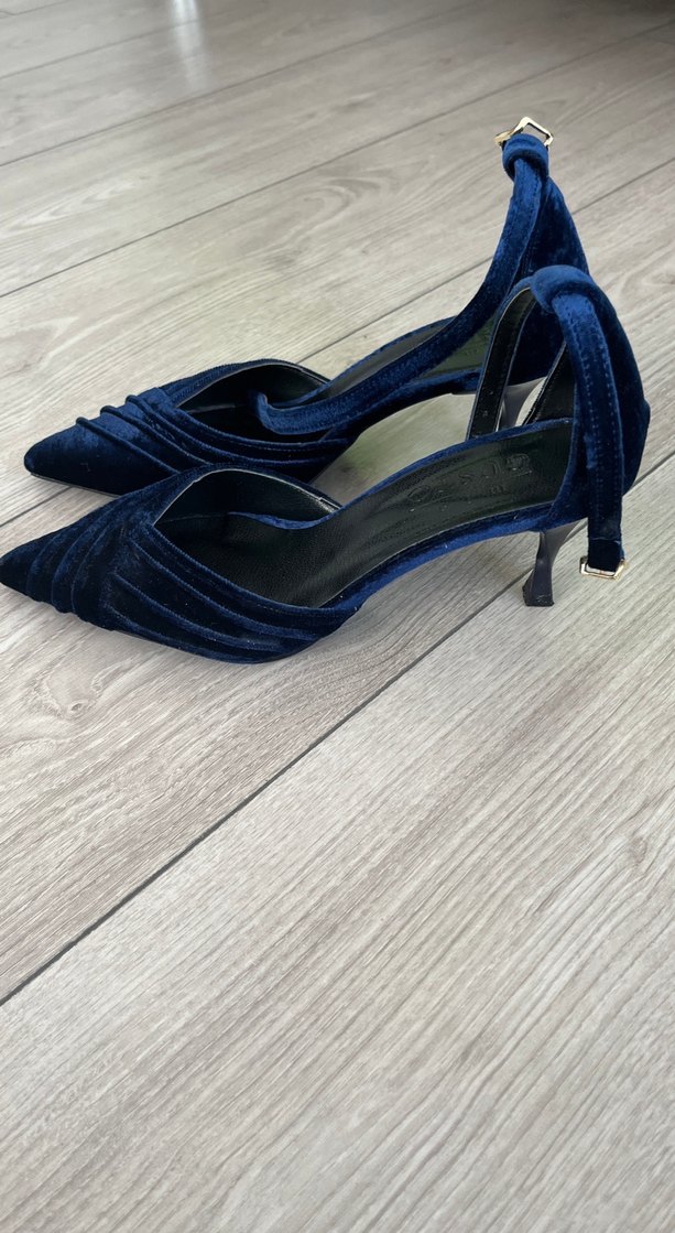 Klasik Lacivert Süet Topuklu Kadın Ayakkabı - Görsel 2