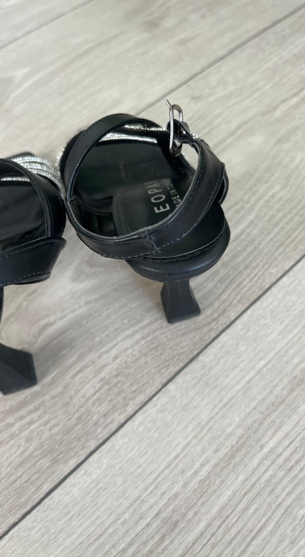 Siyah Yılan Desenli Tokalı Topuklu Kadın Ayakkabı - Görsel 4