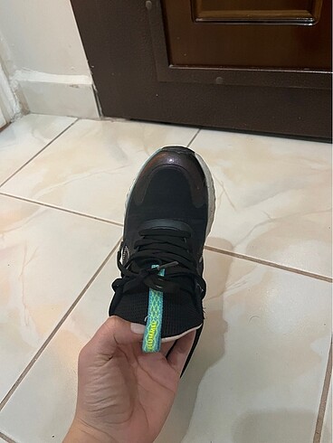 36 Beden 1 kez giyilmiş spor ayakkabı