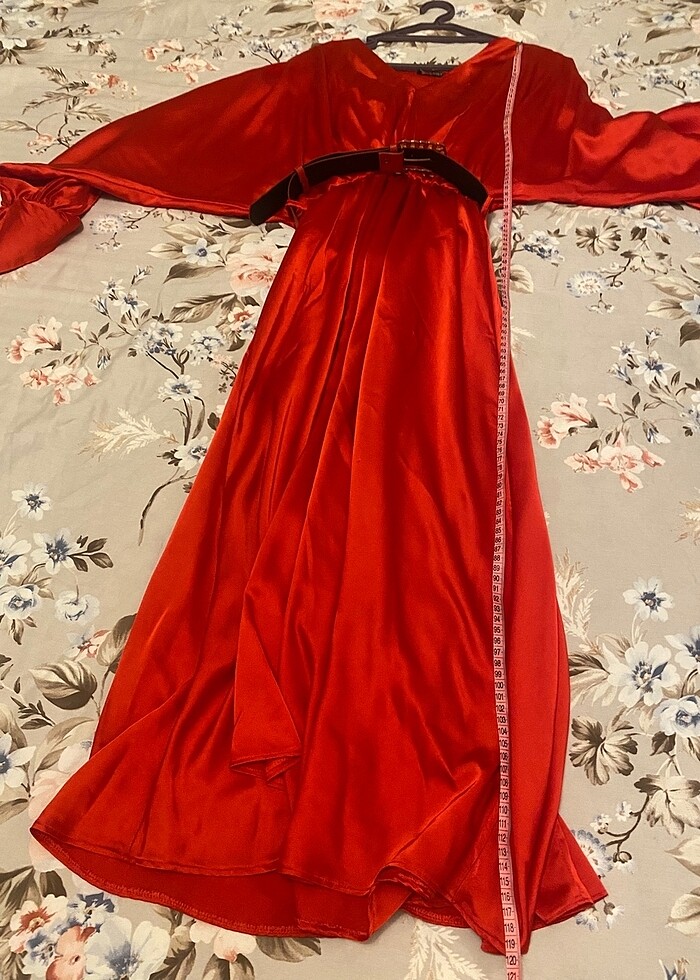 Saten kırmızı elbise - Görsel 2