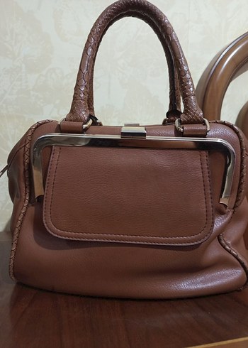 Kahverengi Deri Tokalı Kadın Çanta - Görsel 2