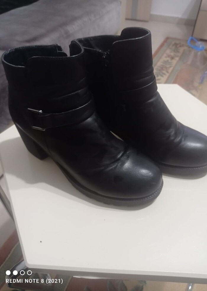 Kadın topuklull bot  - Görsel 3