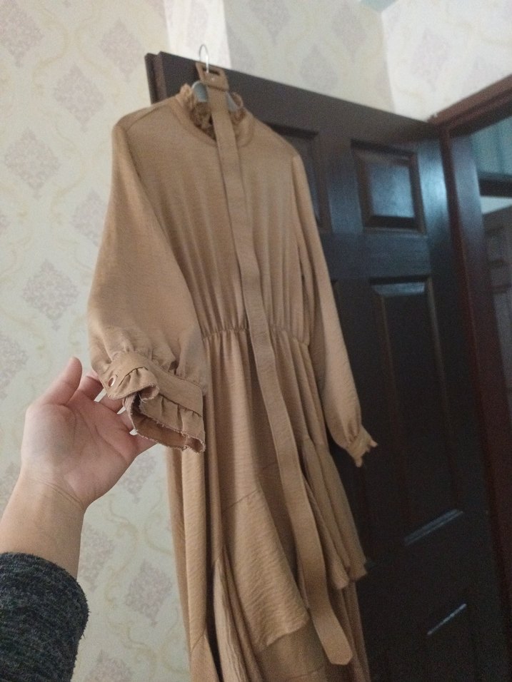 Bej Uzun Elbise, Salaş Kesim - Görsel 2