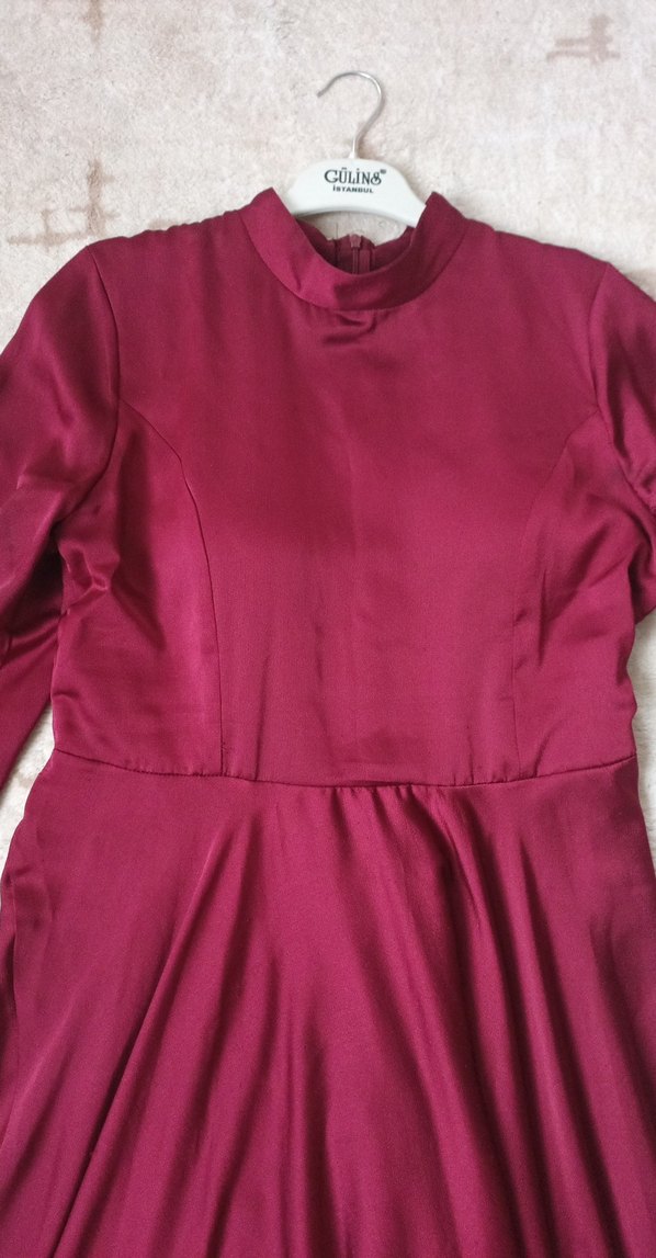 Bordo Uzun Kollu Saten Elbise - Görsel 2