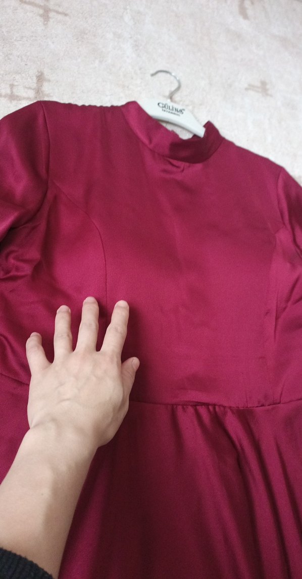 Bordo Uzun Kollu Saten Elbise - Görsel 3