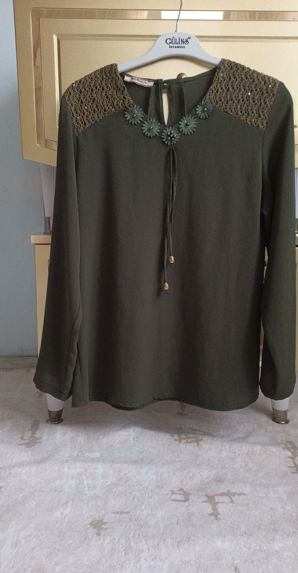 Kahverengi Nakışlı Zincir Detaylı Bohem Bluz - Görsel 2