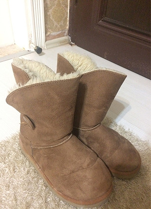 Ugg süvet bot