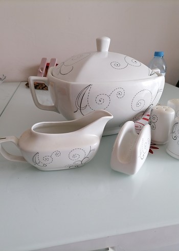 Nakış Desenli Beyaz Sofra Takımı - Görsel 2