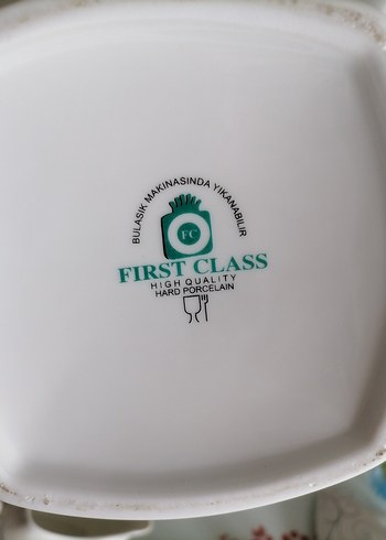 Nakış Desenli Beyaz Sofra Takımı - Görsel 4