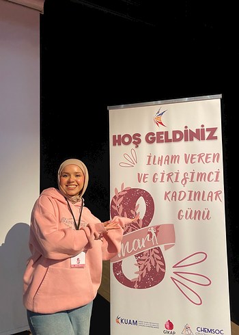 Diğer Pembe Kapüşonlu Sweatshirt