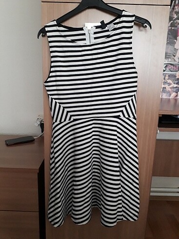 H&M Elbise