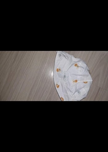 Beyaz Baskılı Bebek şapka