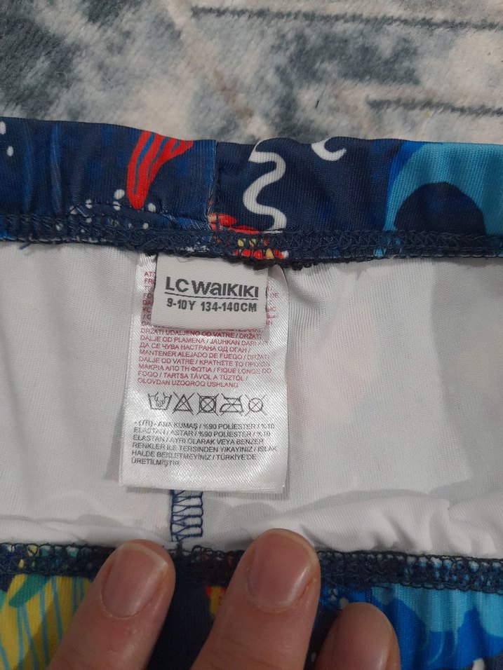 Erkek Çocuk Renkli Baskılı Mayo Şort - Görsel 3