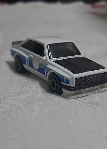  Hot wheels ford escort rs2000