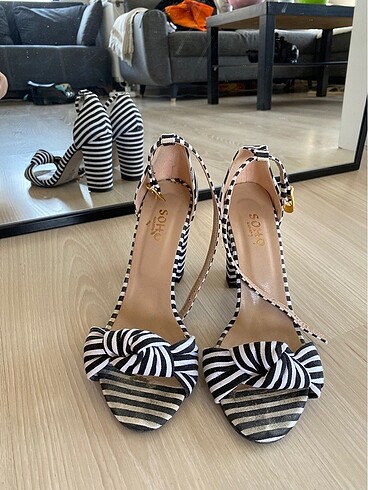 Diğer Zebra Desen Topuklu Ayakkabı