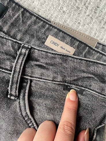 28 Beden Yüksek Bek Mavi Cindy Mom Jeans